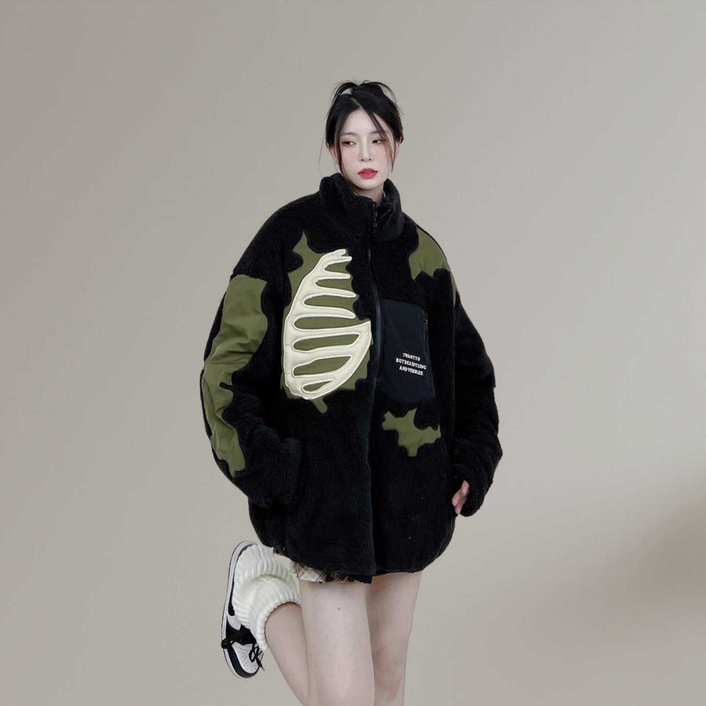 Veste Polaire Squelette – Streetwear Unisexe au Look Audacieux et Unique